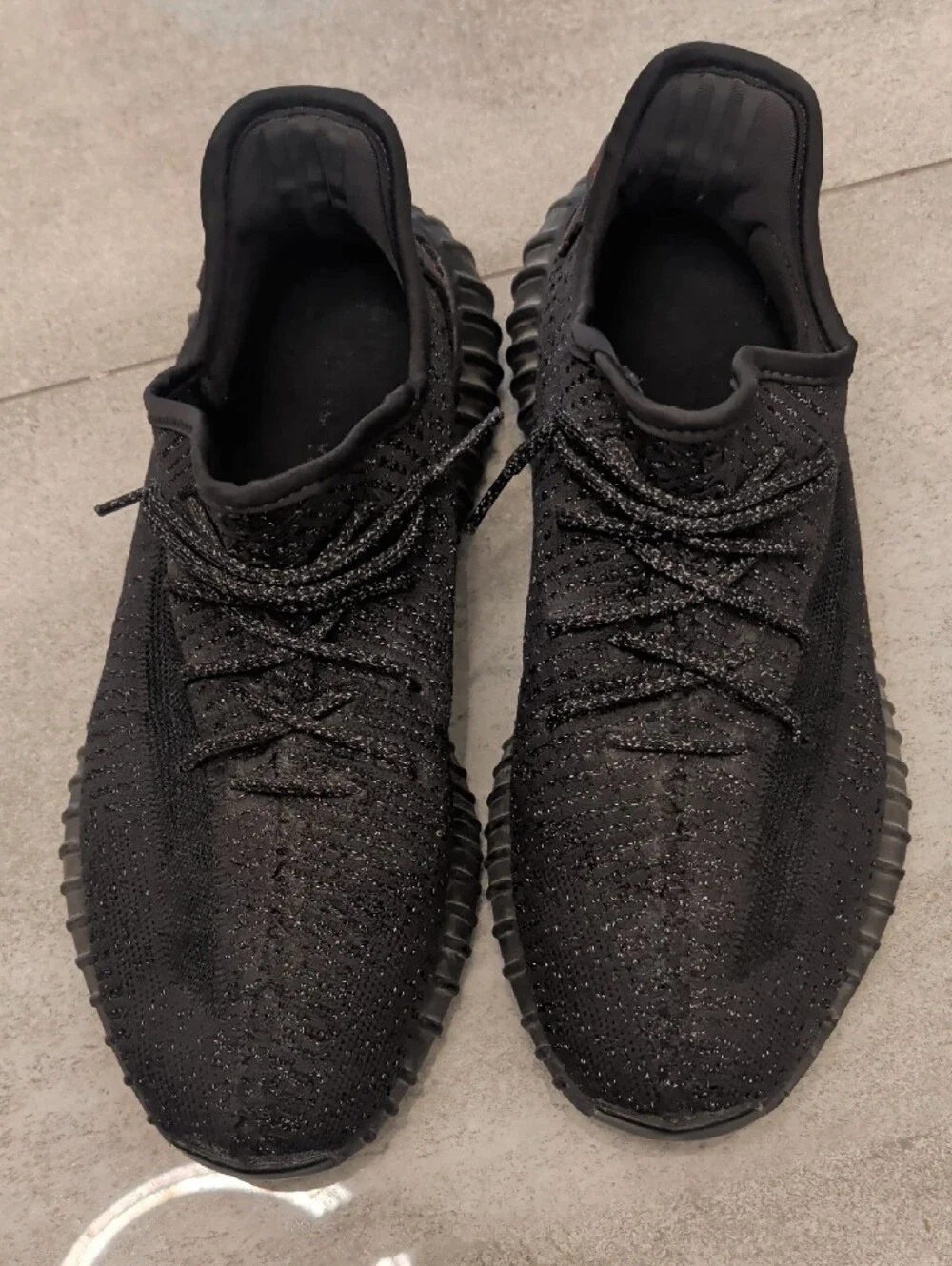Yeezy Boost 350 V2 Triple Black - Men